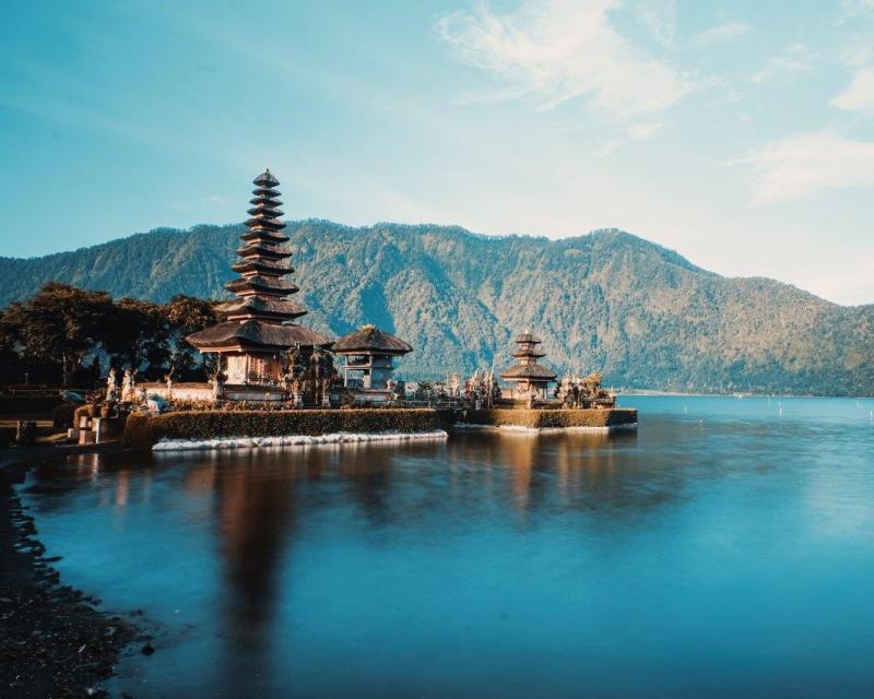 sekumpul-waterfall-hike-3