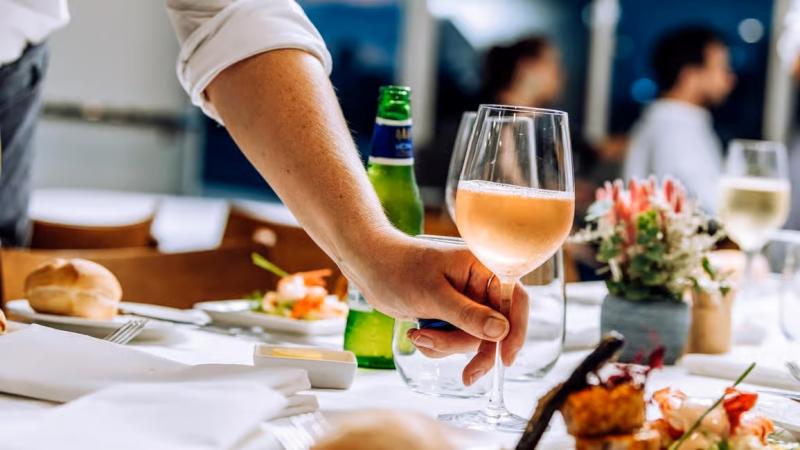 journey-beyond-cruise-sydney-three-course-dinner-4