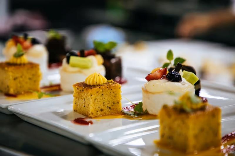 journey-beyond-cruise-sydney-two-course-lunch-cr-2