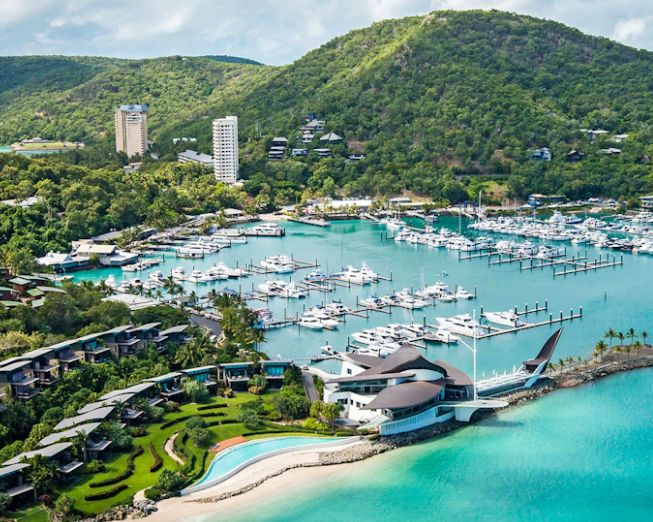 hamilton-island-freestyle-ex-port-of-airlie-1