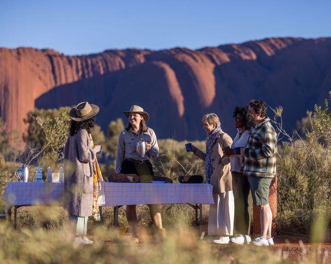 seit-uluru-trek-small-group-tour-1
