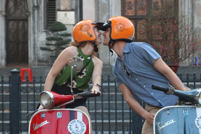 hanoi-countryside-by-vespa-small-group-tour-2