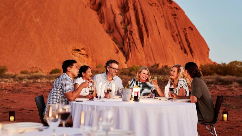 uluru-sacred-sites-sunset-with-bbq-dinner-4