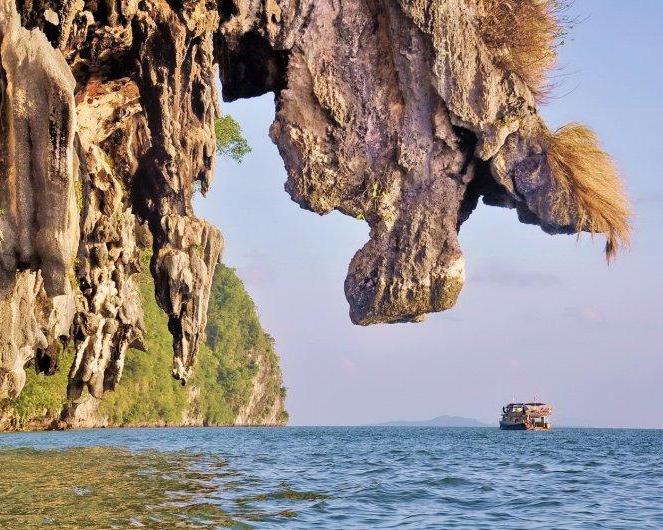 day-trip-hong-by-starlight-small-group-tour-2