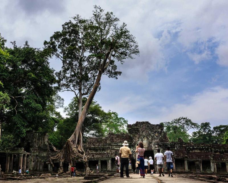 banteay-srei-and-backcountry-small-group-tour-3