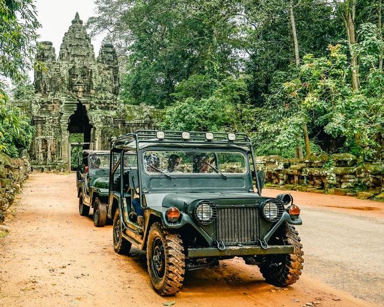sunrise-jeep-journeys-in-angkor-wat-1