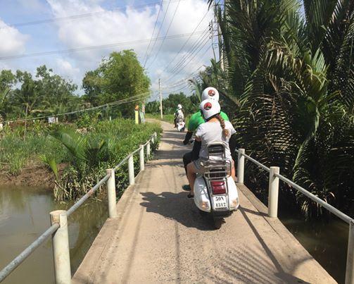 mekong-explorer-by-vespa-private-tour-4