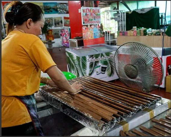 full-day-cu-chi-tunnels-mekong-delta-small-gro-6