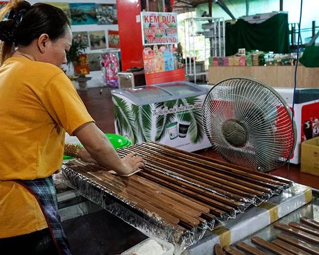 mekong-delta-vip-tour-luxury-vehicle-with-massag-5