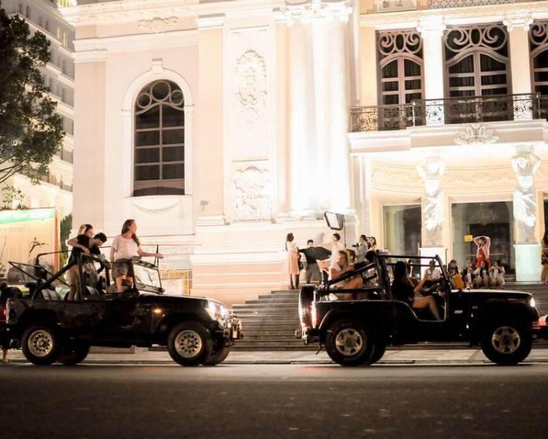 jeep-tour-saigon-by-night-city-sky-bar-privat-1