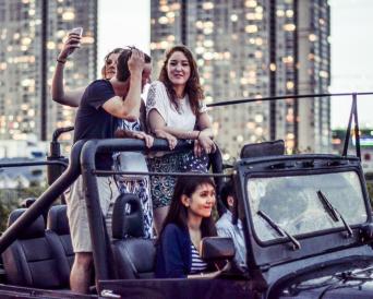 Jeep Tour Saigon by Night: Foodie & City Tour - Pr