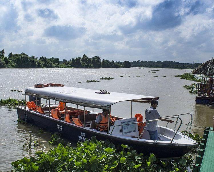 the-history-of-cu-chi-tunnels-by-speedboat-small-1
