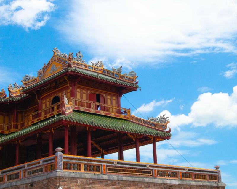 full-day-hue-city-tour-small-group-tour-2