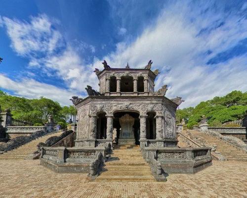 full-day-hue-city-tour-private-2