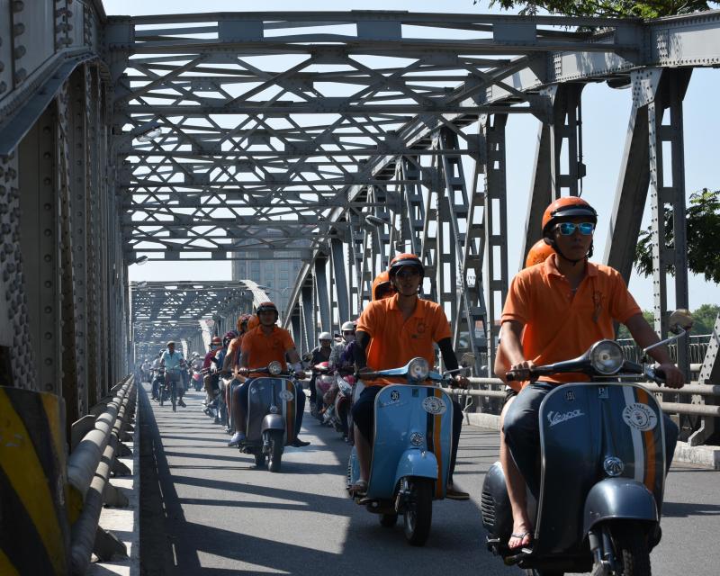 hue-imperial-city-by-vespa-small-group-tour-1