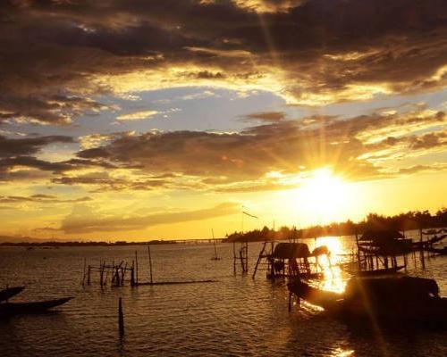sunrise-at-tam-giang-lagoon-private-1