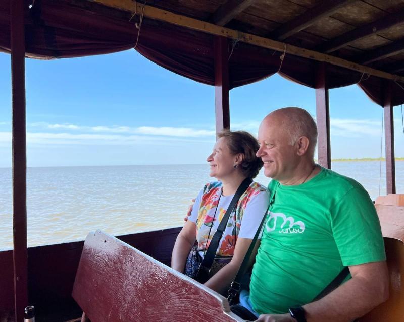 half-day-tonle-sap-by-private-luxury-vehicle-with-3