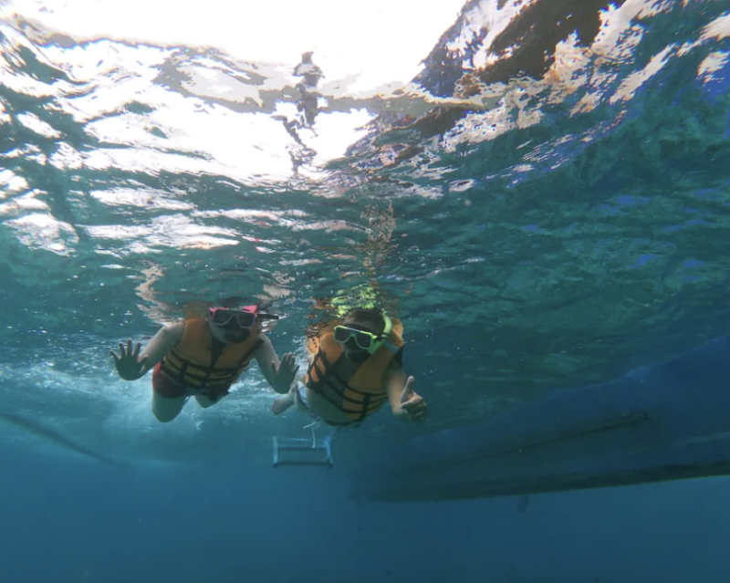 private-boracay-island-hopping-with-beachfront-lun-2