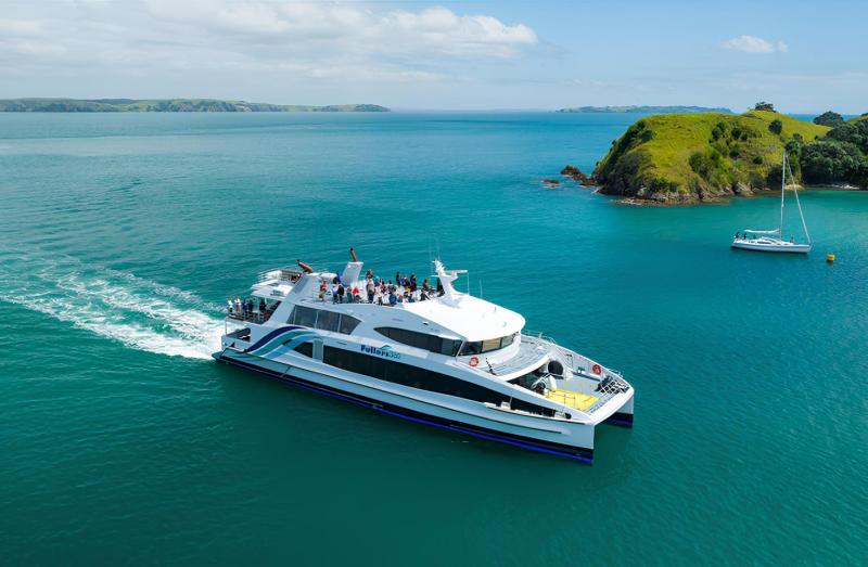 waiheke-island-hop-on-hop-off-explorer-bus-from-au-3