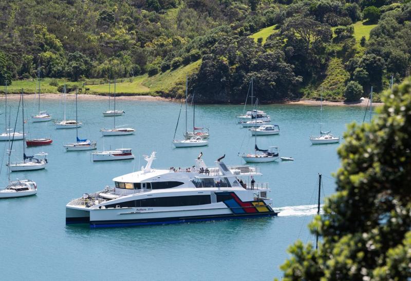 waiheke-walk-up-ferry-service-to-waiheke-island-from-auckland-return-1