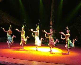 Kanell - Dinner and Apsara Dance Show