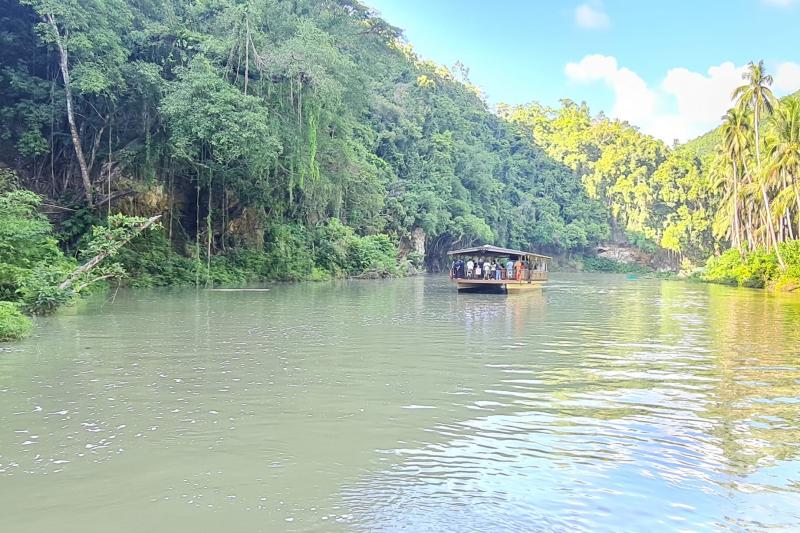 loboc-river-cruise-1