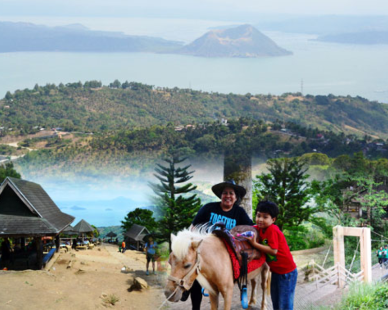 tagaytay-day-tour-with-lunch-private-6