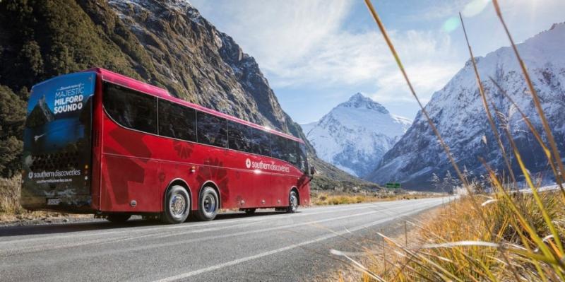 milford-sound-coach-nature-cruise-from-queenstow-3