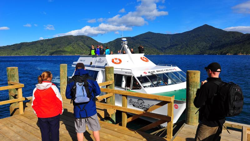 day-walks-ship-cove-to-furneaux-lodge-2