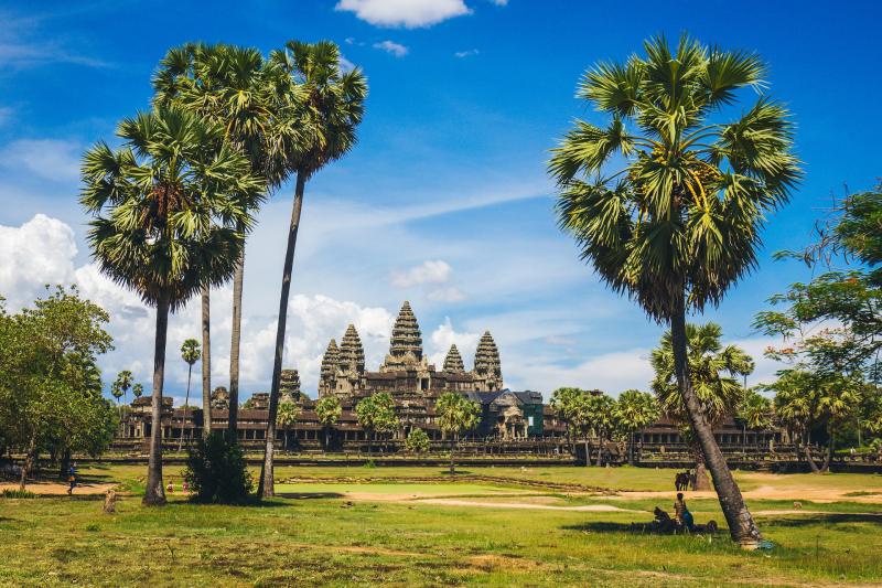 angkor-wat-sunrise-small-group-tour-2