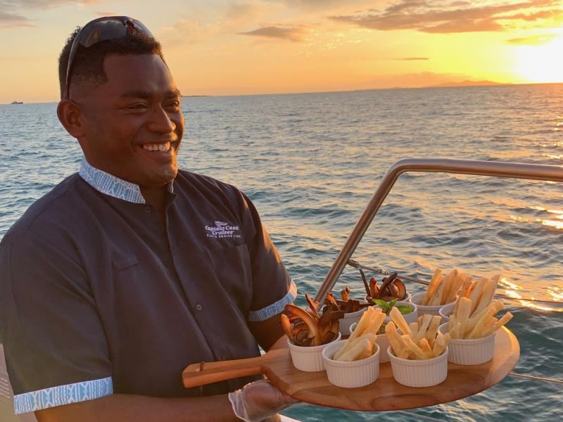 captain-cook-cruises-fiji-sunset-dinner-cruise-5