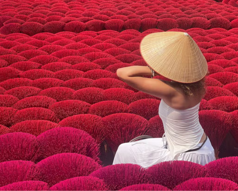 hanoi-half-day-to-incense-conical-hat-village-2