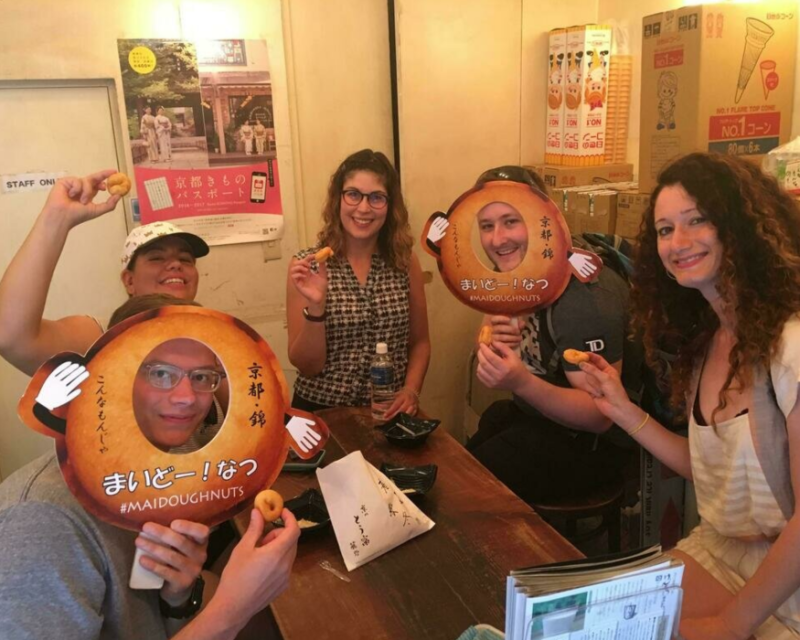 kyoto-nishiki-market-walking-tour-with-tea-ceremo-5