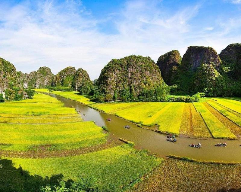 ninh-binh-luxury-day-tour-mua-cave-tam-coc-hoa-2