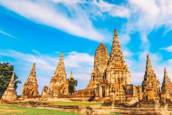 Experience The Authentic Ayutthaya by walk (ABT15)