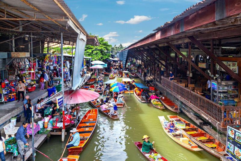 damnoen-saduak-floating-market-1