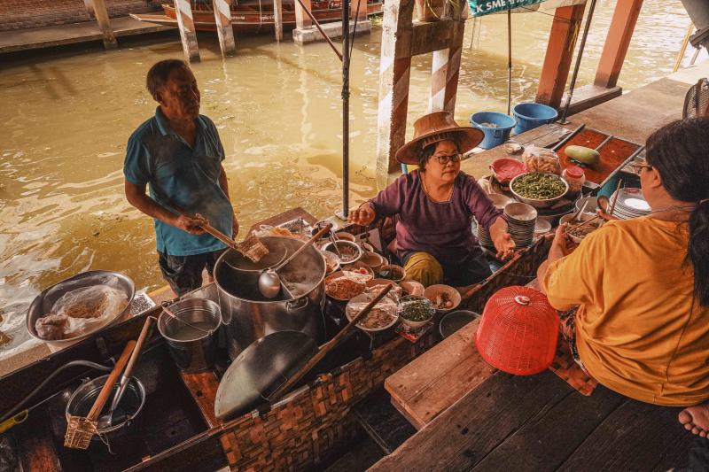 damnoen-saduak-floating-market-4