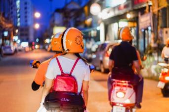 Chiang Mai Local Night By Vespa