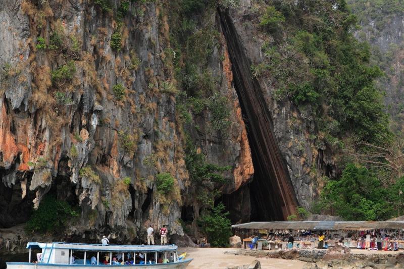 james-bond-discovery-5