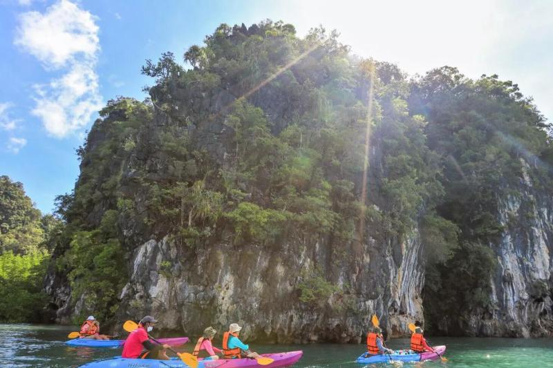 sunset-kayaking-ao-thalane-with-bbq-small-group-t-3