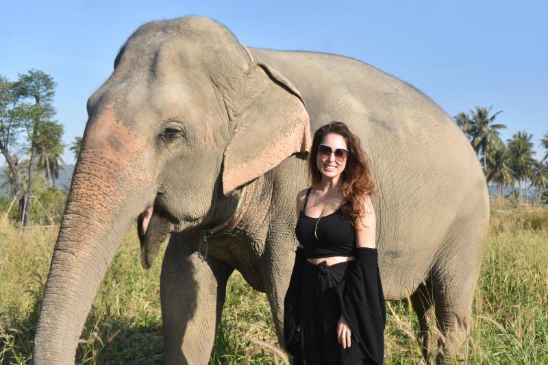 morning-visit-pattaya-elephant-sanctuary-6