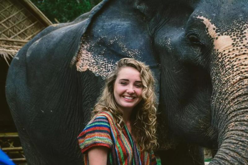 elephant-jungle-sanctuary-samui-half-day-experie-2