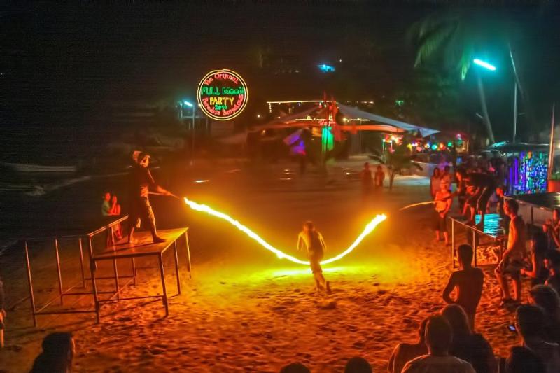ko-pha-ngan-full-moon-party-2