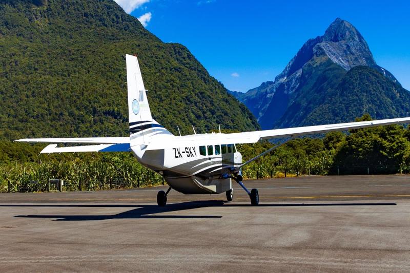 milford-sounds-fly-nature-cruise-fly-1130-2