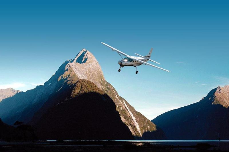 milford-sound-fly-nature-cruise-fly-1330-2