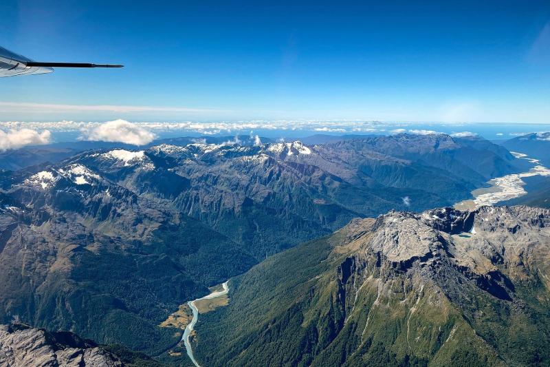 milford-sound-fly-nature-cruise-fly-1330-5
