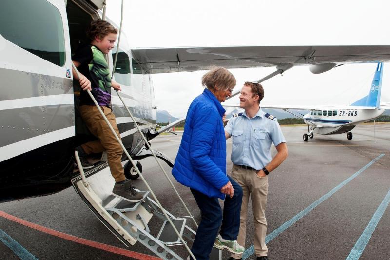 milford-sound-fly-2-hour-landing-fly-6