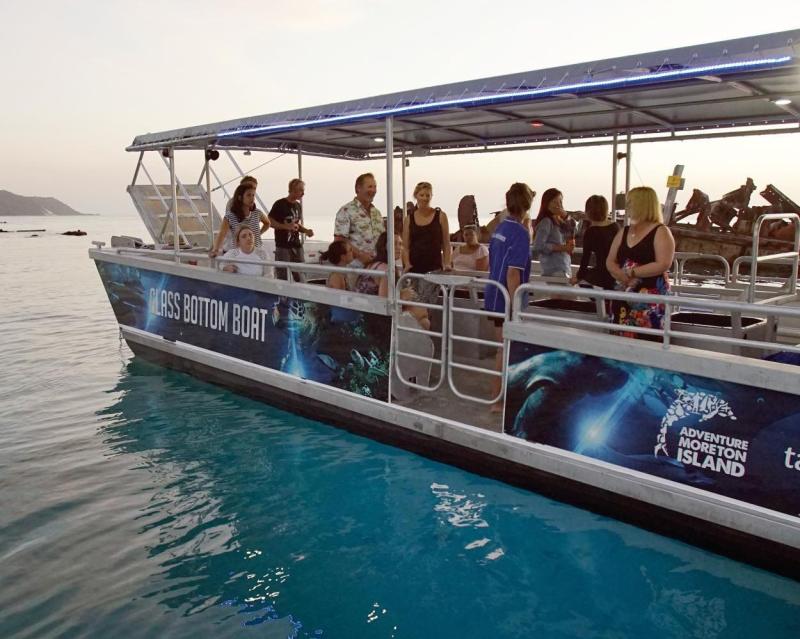 Family Day Out - Tangalooma Island Tour from Brisbane: Marine Discovery Day Cruise with Bus Transfers丨Lunch Voucher Included