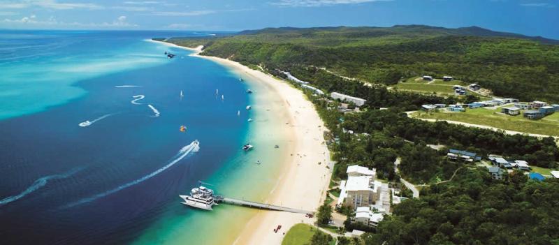 tangalooma-island-tours-beach-day-cruise-with-bu-3