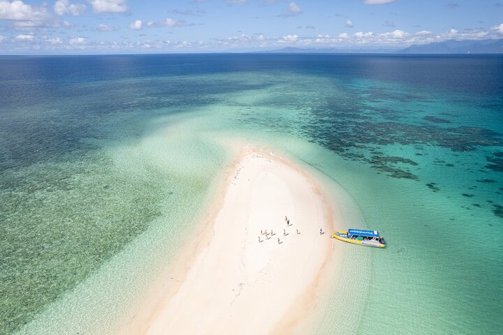 ocean-safari-great-barrier-reef-turtle-tripper-adv-3